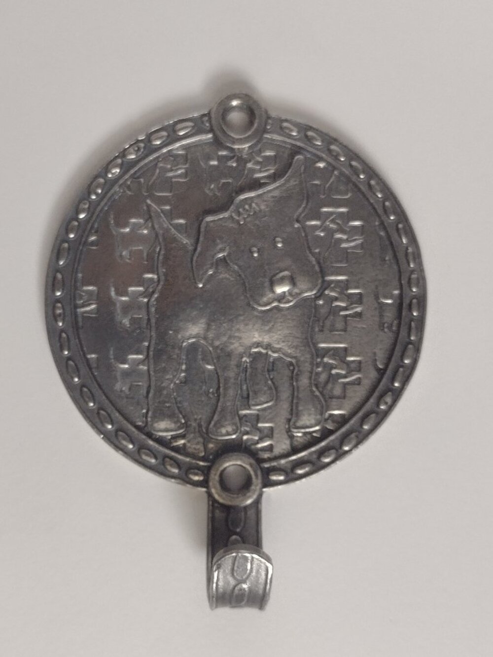 Tin Woodsman Pewter Decorative Wall Hook, Round, Leash Hanger Dog Puppy Banfield